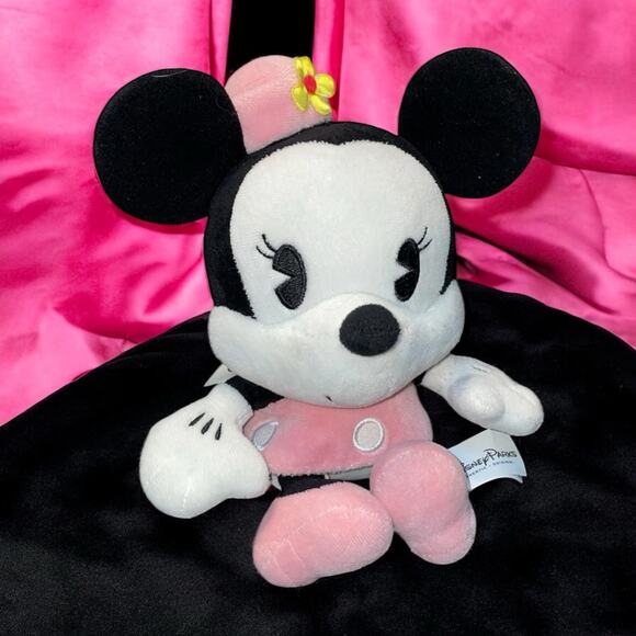 Disney Parks Minnie Mouse Bobble Cutie Plush Flower Hat Embroidered Eyes Pink 7" - Picture 1 of 11